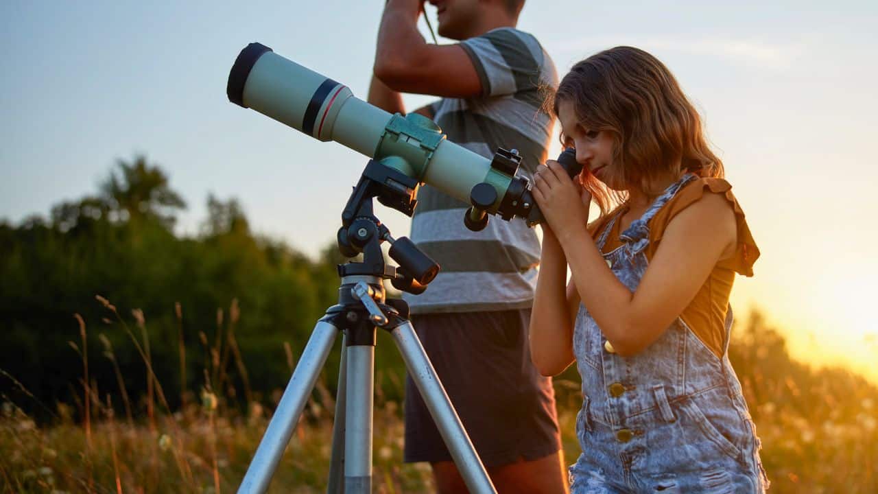 Best Tripods For Binoculars Astronomy